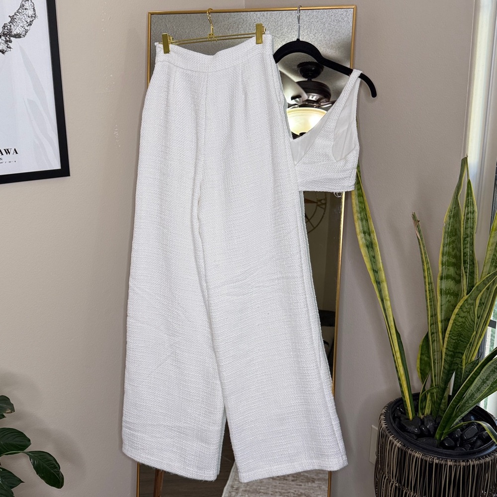 ADELAIDE TWO PIECE SET Crop Top and Wide Leg Pants Set in White - Picture 9 of 10